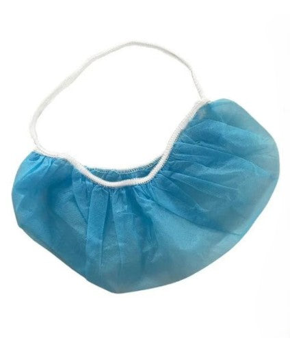 Cache-barbe jetable bleu en polypropylène, taille unique, avec élastiques de maintien aux oreilles, conçu pour répondre aux normes d’hygiène en milieux agroalimentaires, médicaux et industriels. Largeur 21 cm, vendu par sachet de 100 pièces.